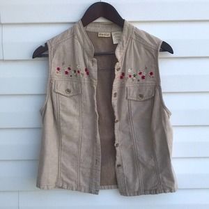 Bobbie Brooks flower detail embroidered vest